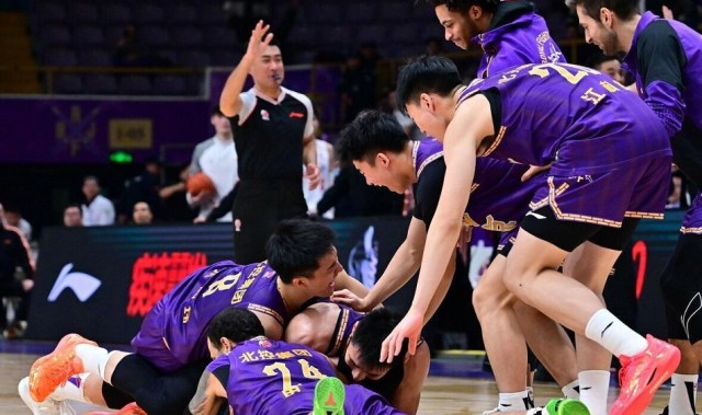 世界杯官方直播软件下载中心官网-仅1个月！CBA官方确认：场均20分全能悍将被裁，2队已火速联系