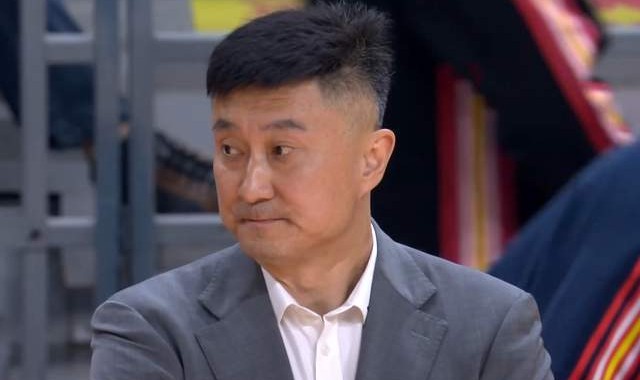 世界杯客户端安装包-广东新大外是他？美国人，2米08，曾联手文班亚马，或成杜锋奇兵